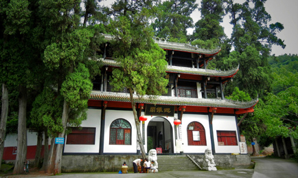 初夏歡樂(lè)行，暢游鶴鳴山